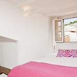 The Downtown Terrace - Fabulous Views, Sun Deck, Penthouse, 5Th-Floor No Lift