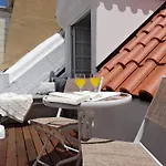 Penthouse At Downtown With Sun Deck & Amazing Views