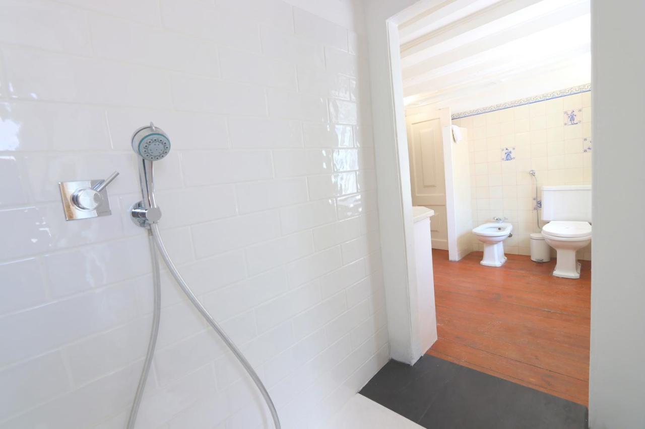 The Downtown Terrace - Fabulous Views, Sun Deck, Penthouse, 5th-floor No Lift *