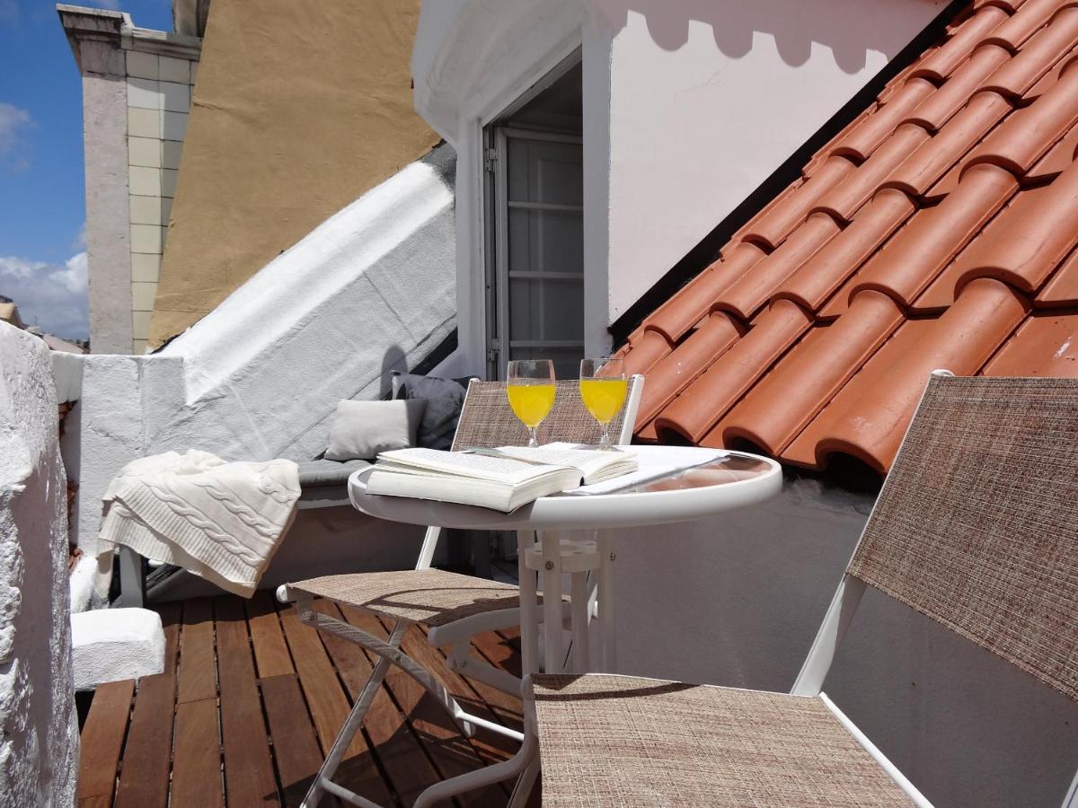 Penthouse At Downtown With Sun Deck & Amazing Views Lisboa